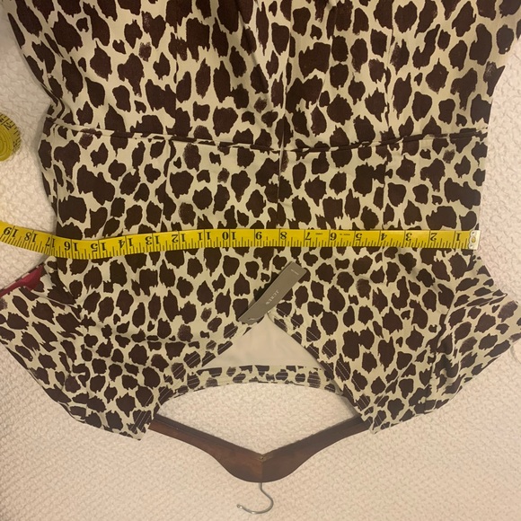 Petite VBack Dress Giraffe Printed BiStretchCotton - Picture 6 of 7